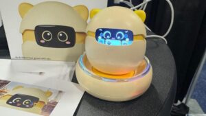 Sweekar: Thú cưng ảo Tamagotchi thế hệ mới tại CES 2026