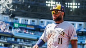 MLB: Đội bóng chày Milwaukee Brewers chưa rõ tình hình các cầu thủ tại Venezuela sau cuộc tấn công của Mỹ 12 MLB: Đội bóng chày Milwaukee Brewers chưa rõ tình hình các cầu thủ tại Venezuela sau cuộc tấn công của Mỹ