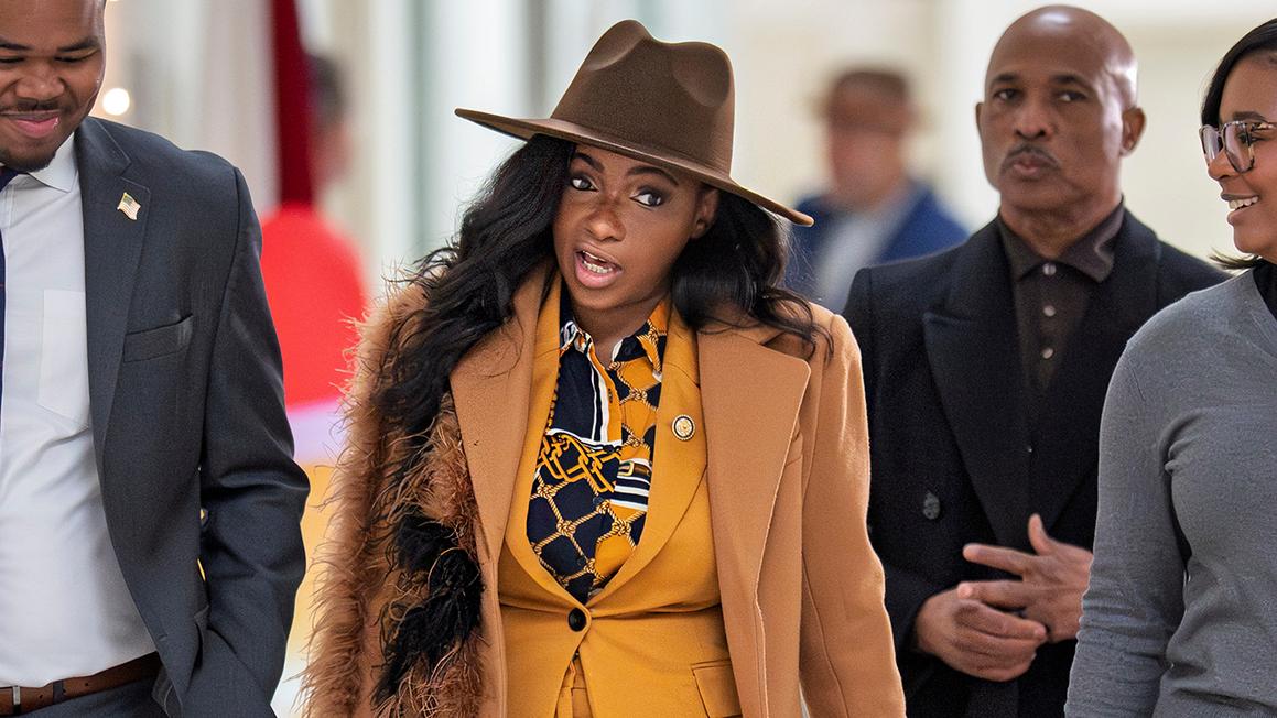 Dân biểu Jasmine Crockett 'chửi' Tối cao Pháp viện về quyết định liên quan Texas 1 jasmine crockett capitol