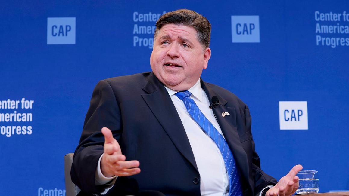 Đối thủ của Pritzker kêu gọi kiểm toán, đề xuất 'DOGE cho Illinois' sau bê bối 1 jb pritzker trump comparison