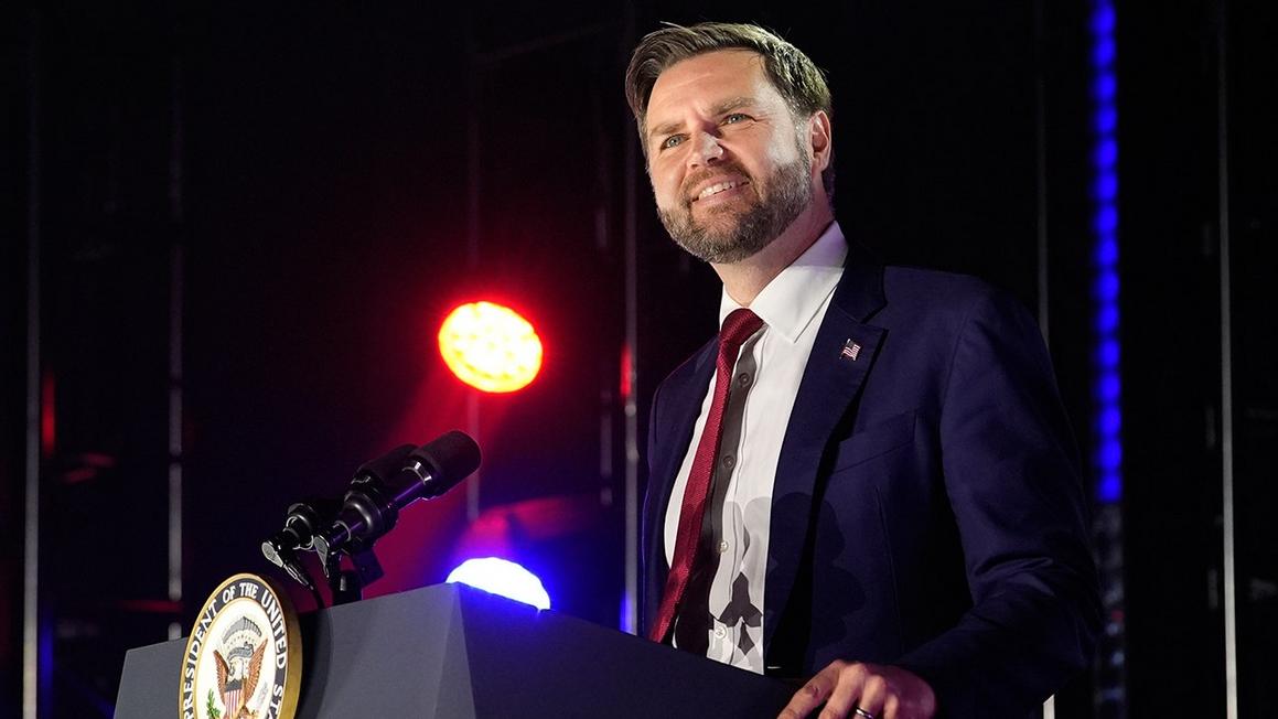 JD Vance Vắng Mặt Trong Sự Kiện Bắt Maduro, Phụ Tá Cho Biết Ông 'Liên Quan Sâu Sắc' 1 jd vance ole miss tpusa