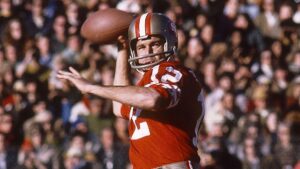 John Brodie, Biểu Tượng Của Đội San Francisco 49ers và Cựu MVP NFL, Qua Đời Ở Tuổi 90