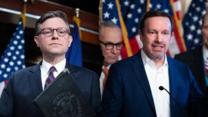 Dân Biểu Khối Thượng Viện và Hạ Viện trình dự luật chi tiêu $80 tỷ, lo ngại chính phủ đóng cửa