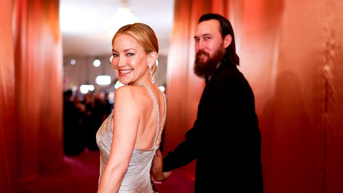 kate hudson fiance golden globes