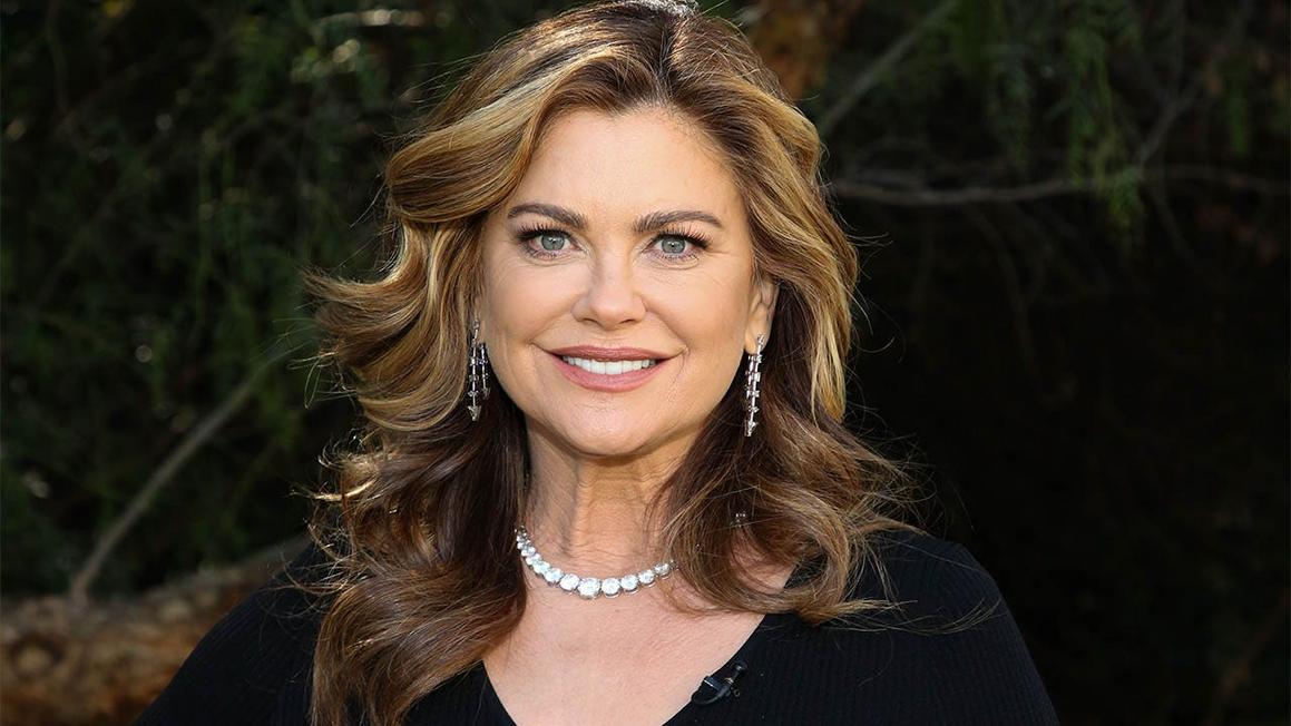 kathy ireland smiling