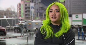 Ai là cô gái tóc xanh lá cây tại trận đấu của Seattle Seahawks? 20 Ai là cô gái tóc xanh lá cây tại trận đấu của Seattle Seahawks?