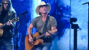 Kenny Chesney tiết lộ ‘ma thuật’ mà anh áp dụng cho cơ thể để khỏe mạnh
