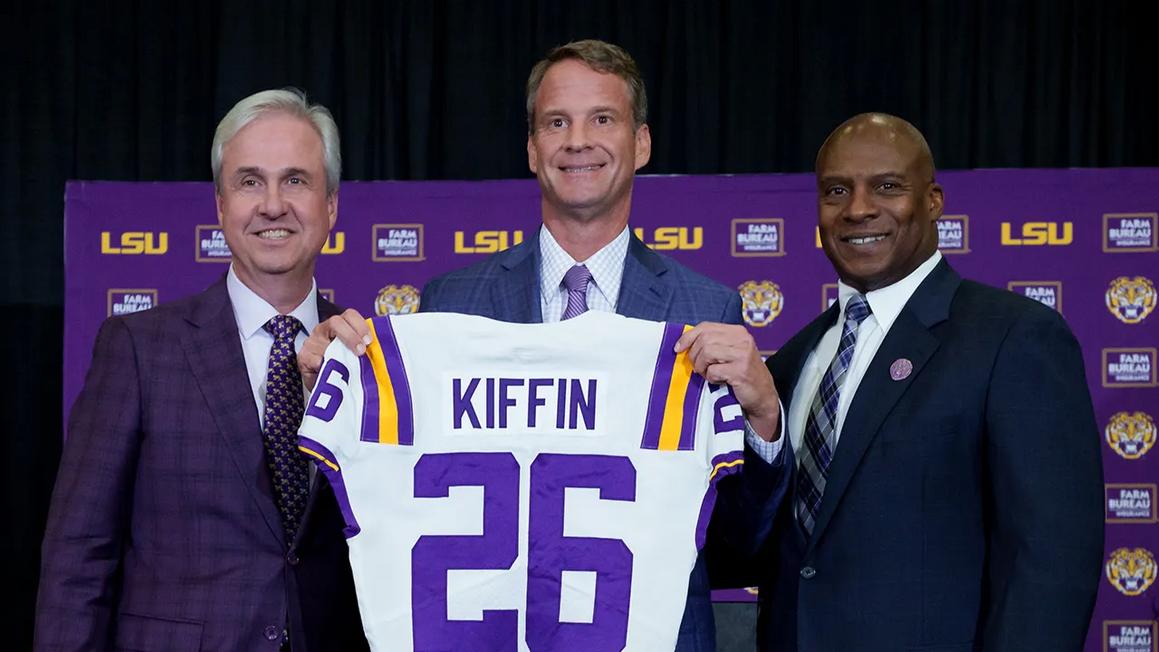 lane kiffin 11026