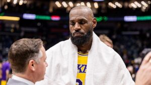 LeBron James tự nhận ‘TBD’ cho các trận đấu liên tiếp