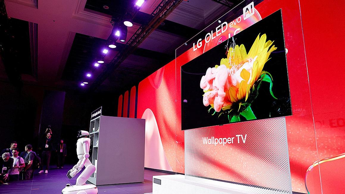 Bản tin Trí tuệ Nhân tạo: 10 phát minh 'gây sốt' tại CES 2026 1 lg wallpaper tv ces 2026