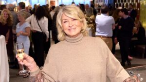 Bà Martha Stewart chia sẻ 7 bí quyết sống thọ: ‘Trông khỏe, cảm thấy khỏe, sống khỏe’