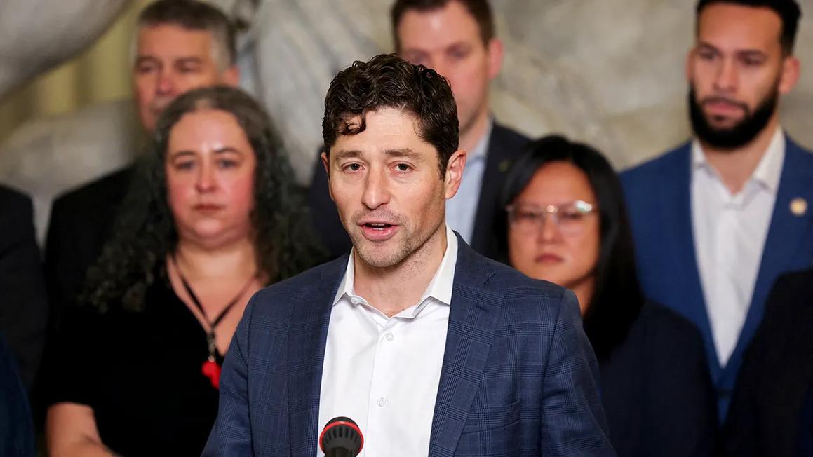 Thị trưởng Minneapolis bị chỉ trích vì phát ngôn về vụ nổ súng liên quan đến ICE 1 mayor jacob frey