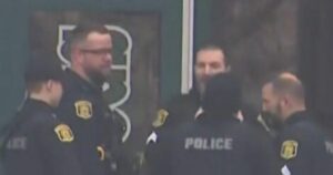 Tóm tắt tin tức sáng: Tình hình căng thẳng ở Venezuela, Mỹ đe dọa Greenland