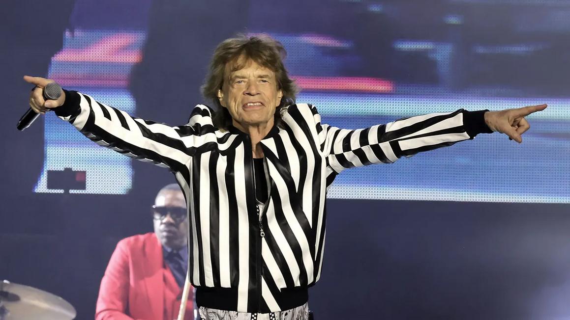mick jagger stage