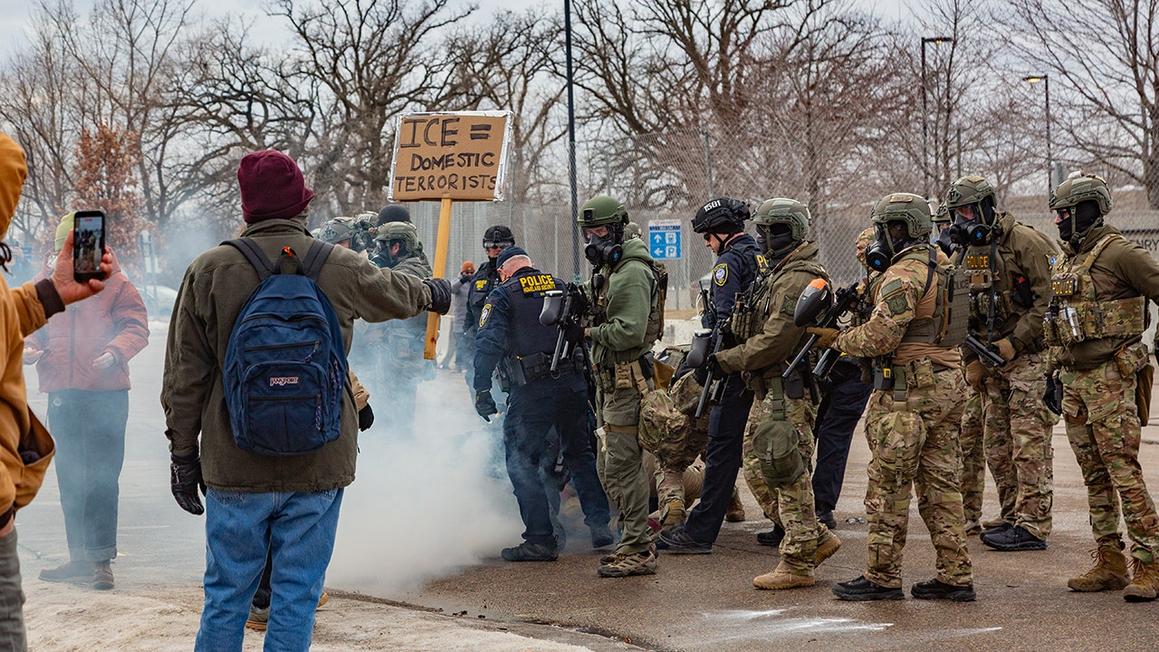 minneapolis ice agitator violence 002 1