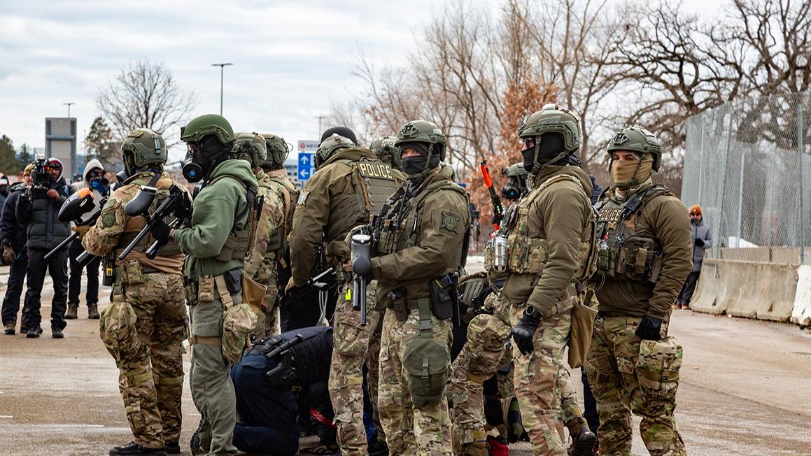 minneapolis ice agitator violence 003 1