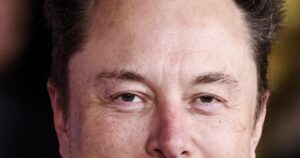 Tóm tắt tin tức sáng: Tòa Tối Cao xem xét lệnh cấm vận động viên chuyển giới, Tổng Thống Donald Trump gây áp lực lên Iran 32 Tóm tắt tin tức sáng: Tòa Tối Cao xem xét lệnh cấm vận động viên chuyển giới, Tổng Thống Donald Trump gây áp lực lên Iran