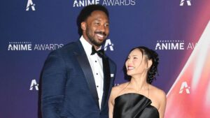 Vận động viên Olympic Chloe Kim tự hào về bạn trai Myles Garrett