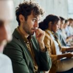 Lý do thực sự của thói quen cắn móng tay và những thói quen xấu khác