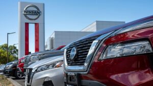 Nissan Triệu Hồi Hơn 20.000 Xe Vì Lỗi Hàn Cửa Có Thể Tăng Nguy Cơ Tai Nạn