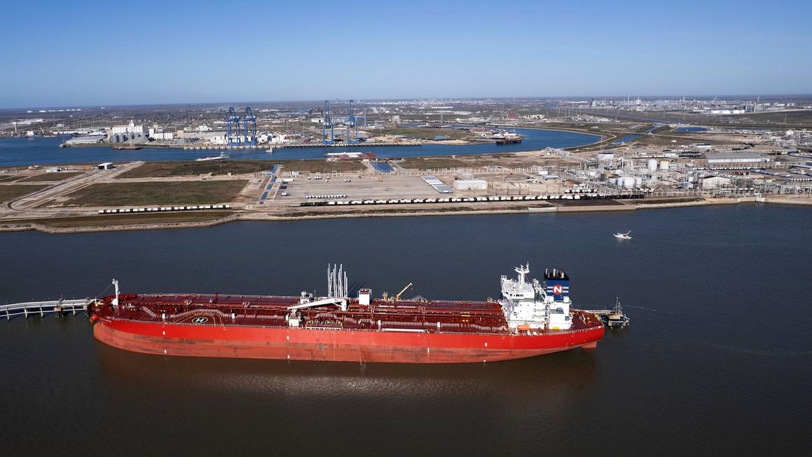 Ngoại trưởng Rubio: Mỹ chưa có ý định hành động quân sự thêm tại Venezuela 1 oil tanker texas gty jt