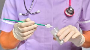 Hướng dẫn tầm soát ung thư cổ tử cung mới của liên bang mở rộng xét nghiệm tại nhà