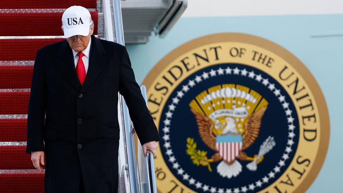 president donald trump air force one 01132026 003