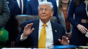 Đánh giá nhiệm kỳ Tổng Thống Donald Trump: Điều gì ẩn sau những con số?