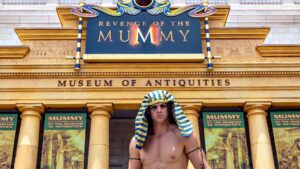 Du khách tử vong sau khi đi tàu lượn siêu tốc ‘Revenge of the Mummy’ ở Universal Orlando