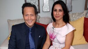 Vợ diễn viên Rob Schneider đệ đơn ly hôn sau 15 năm chung sống 5 Vợ diễn viên Rob Schneider đệ đơn ly hôn sau 15 năm chung sống