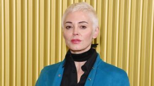 Rose McGowan tố cáo bị các nhà điều hành ‘Charmed’ soi mói cân nặng