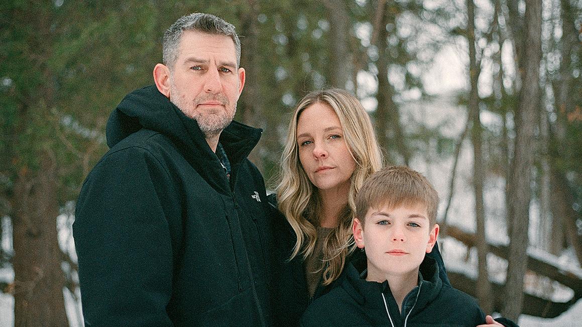 Gia đình Michigan tranh đấu với quận về việc tịch thu nhà vì hóa đơn thuế không chính xác 1 sad family pung court case