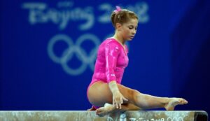 Vận động viên Olympic Shawn Johnson chia sẻ về ‘cơn ác mộng’ RSV của con trai
