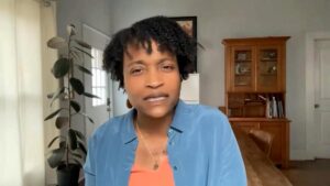 Phụ huynh ở Georgia lên tiếng sau khi bị điều tra vì để con 6 tuổi tự đi xe scooter 34 Phụ huynh ở Georgia lên tiếng sau khi bị điều tra vì để con 6 tuổi tự đi xe scooter