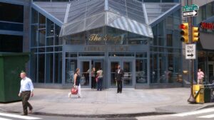 Khu mua sắm Liberty Place ở Philadelphia rao bán 7 Khu mua sắm Liberty Place ở Philadelphia rao bán