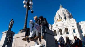 Chuyên gia cảnh báo việc đóng cửa trường học ở Minnesota sẽ gây hại cho trẻ em