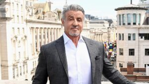 Sylvester Stallone khoe thân hình vạm vỡ ở tuổi 79