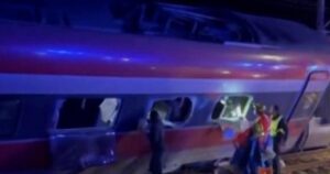 Va chạm tàu hỏa ở Tây Ban Nha, ít nhất 20 người thiệt mạng