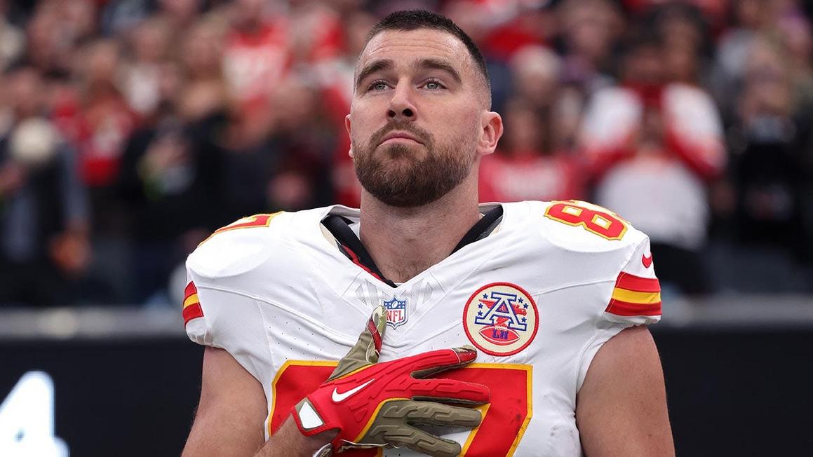 Chủ tịch Chiefs Clark Hunt nói về tương lai của Travis Kelce 1 travis kelce kansas city chiefs 012726