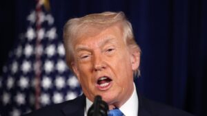 Tổng Thống Donald Trump ám chỉ hành động nhắm vào Colombia và Cuba 23 Tổng Thống Donald Trump ám chỉ hành động nhắm vào Colombia và Cuba