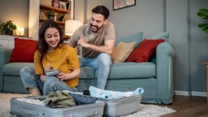 Những Món Đồ Cần Thiết Cho Mọi Chuyến Đi