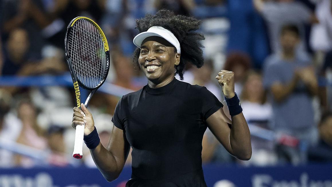 venus williams celebrates