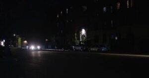 Hollywood Sẽ Có Đội Sửa Chữa Đèn Đường Mới