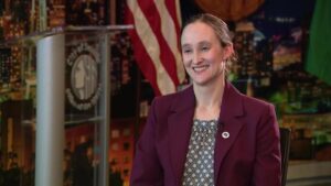 Tân Thị Trưởng Seattle Katie Wilson Nói về Vấn Đề Vô Gia Cư, Căng Thẳng với Cảnh Sát và World Cup