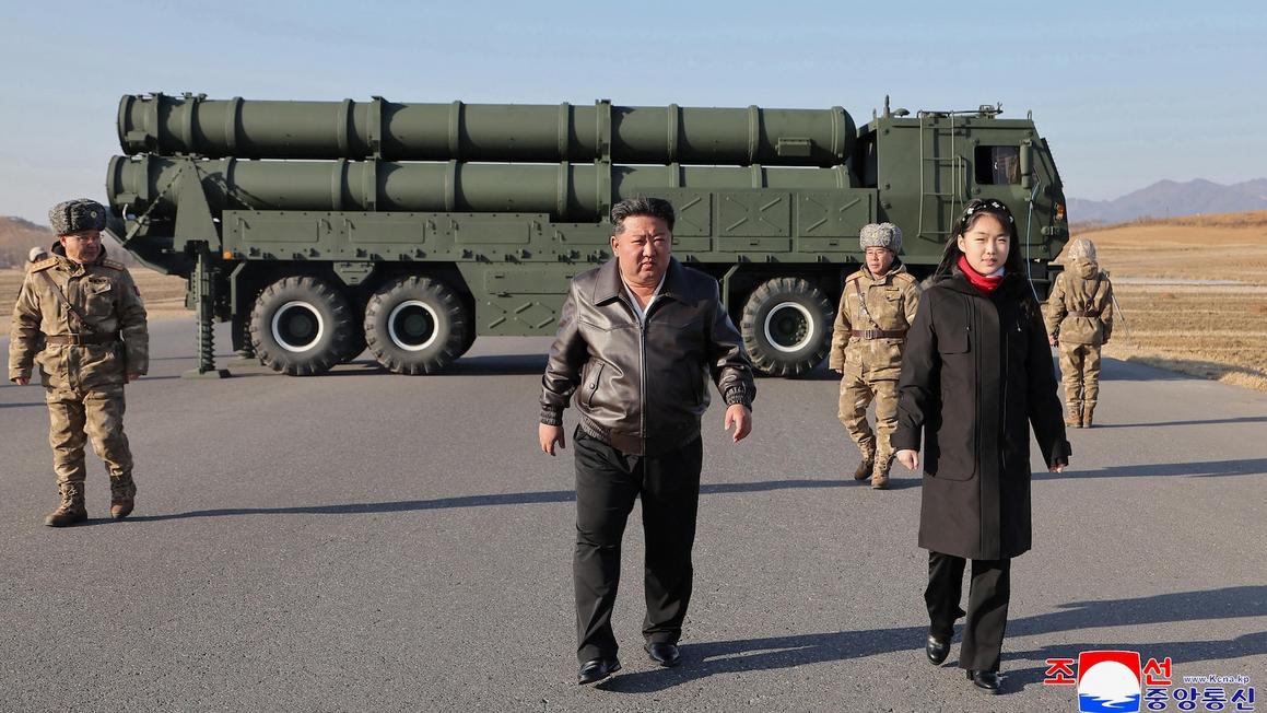 Kim Jong Un: Triều Tiên sẽ công bố kế hoạch tăng cường năng lực hạt nhân tại Đại hội Đảng 1