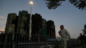 Hồng Kông muốn tăng cường giám sát bảo trì tòa nhà sau vụ hỏa hoạn thảm khốc