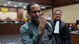 Cựu Bộ trưởng Giáo dục Indonesia ra tòa vì bê bối Chromebook