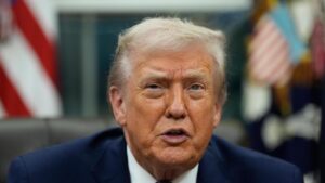 Các nhà lập pháp tìm cách ngăn chặn Tổng Thống Donald Trump thôn tính Greenland