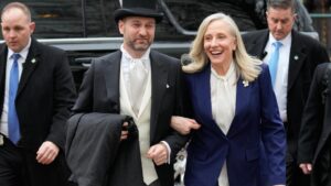 Bà Abigail Spanberger tuyên thệ nhậm chức Thống đốc Virginia