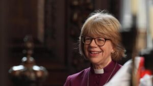 Sarah Mullally được xác nhận là Tổng Giám mục Canterbury, người phụ nữ đầu tiên lãnh đạo Giáo hội Anh